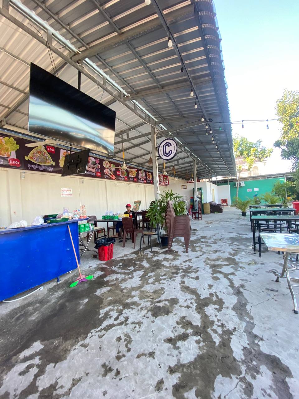 Da Houg Heng supports Cambodia’s HoReCa industry with FMCG - Image 20